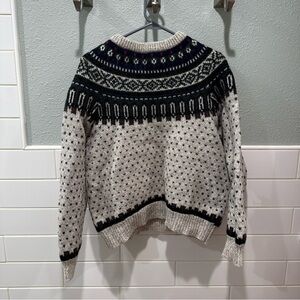 Woolrich | Men’s wool sweater grey, green, red
Sz Lg read description